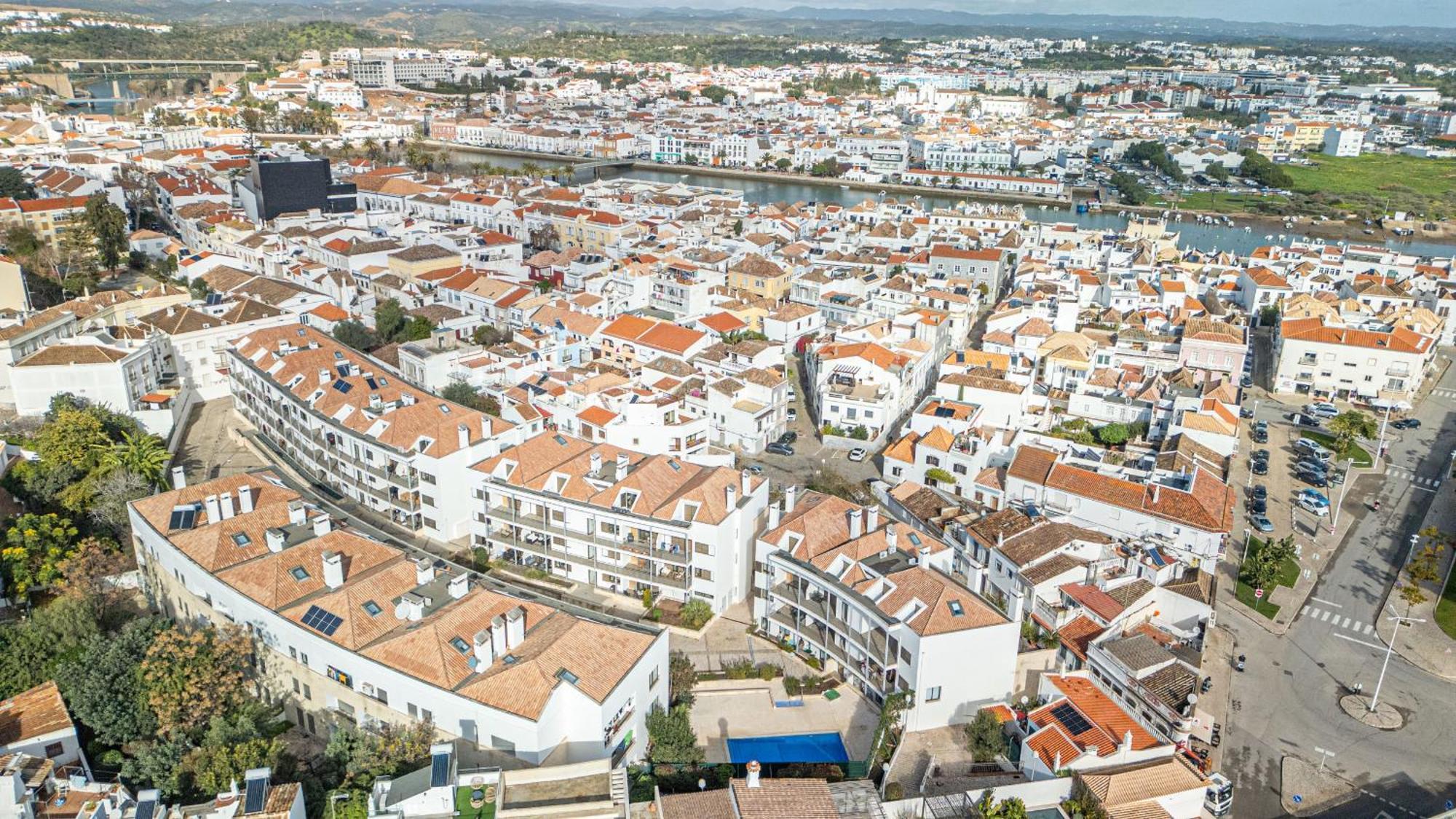 Pepita-tavira Centre, Pool & Garage