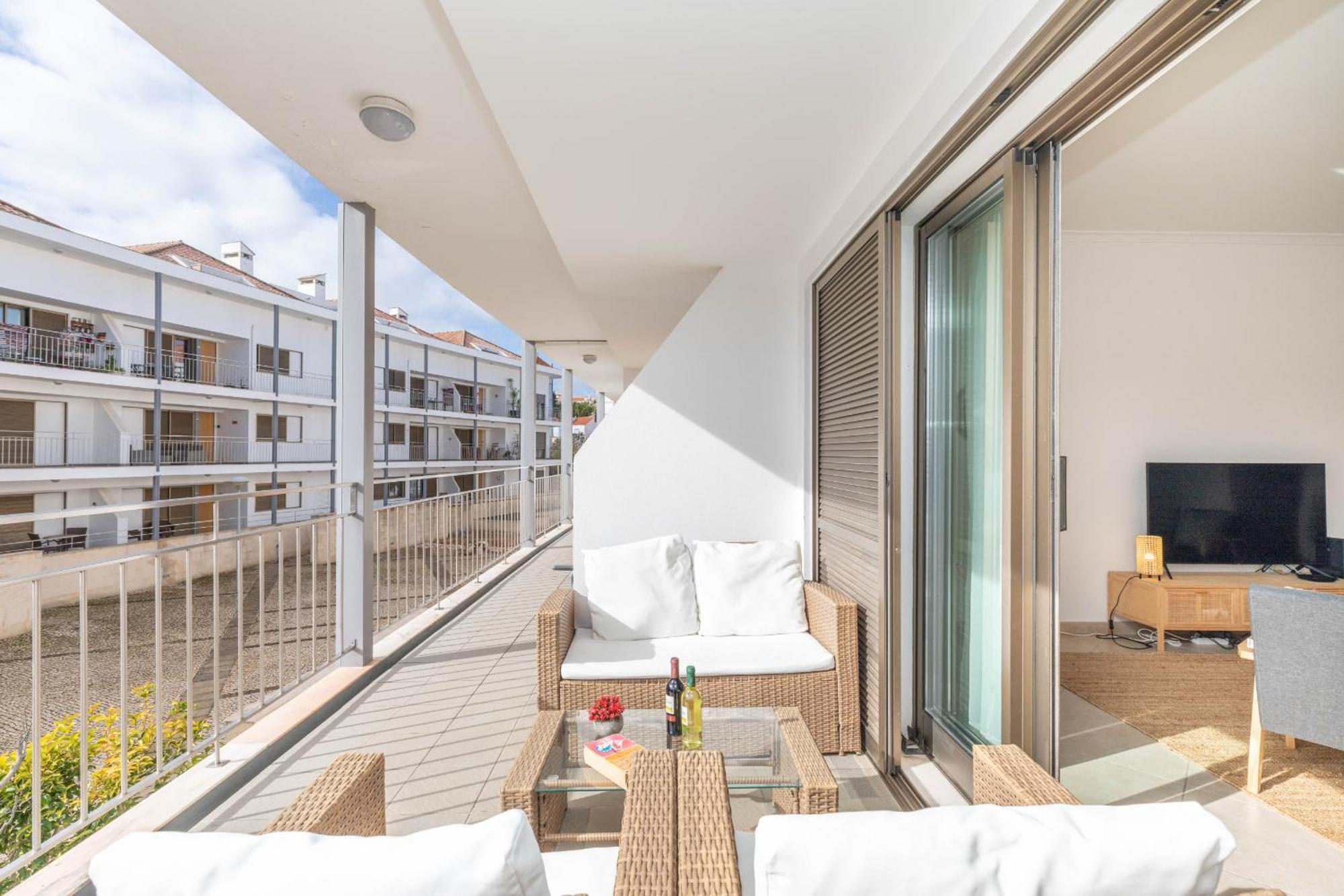 Pepita-tavira Centre, Pool & Garage Apartment