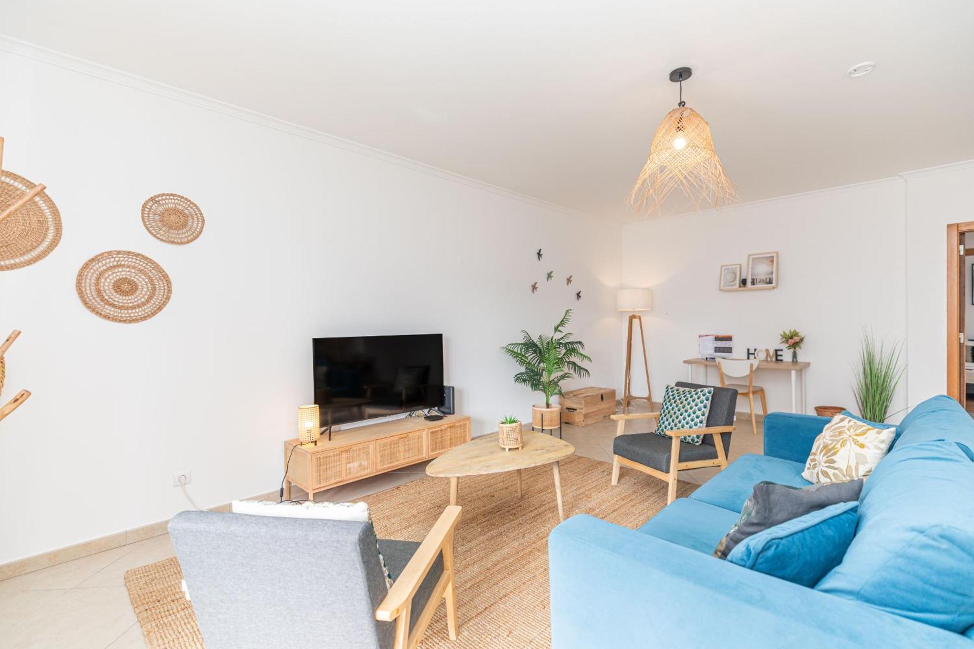 Pepita-tavira Centre, Pool & Garage Apartment
