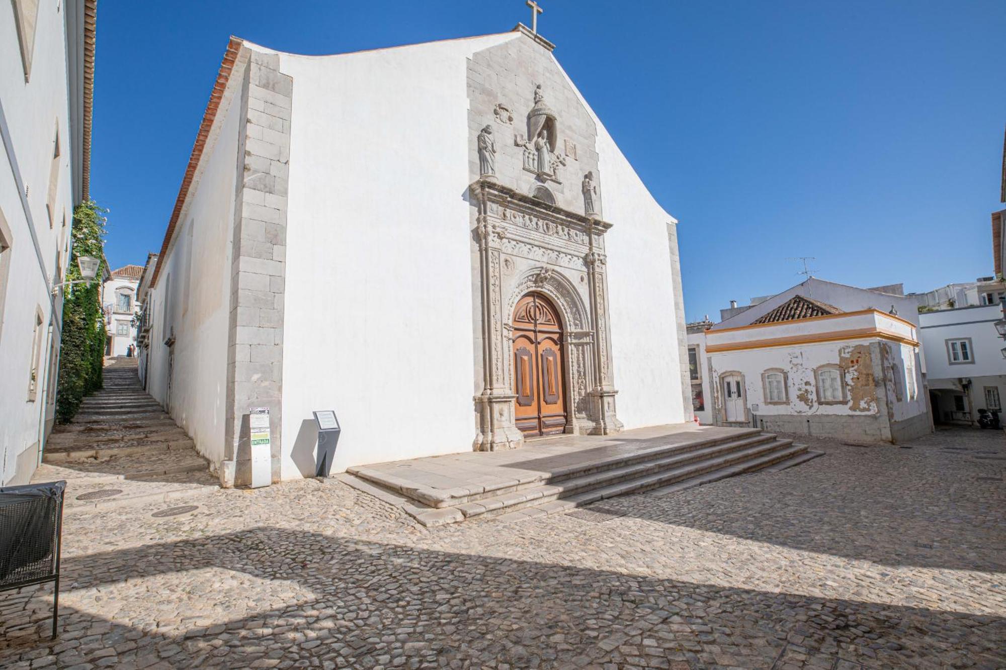Apartment Pepita-tavira Centre, Pool & Garage *