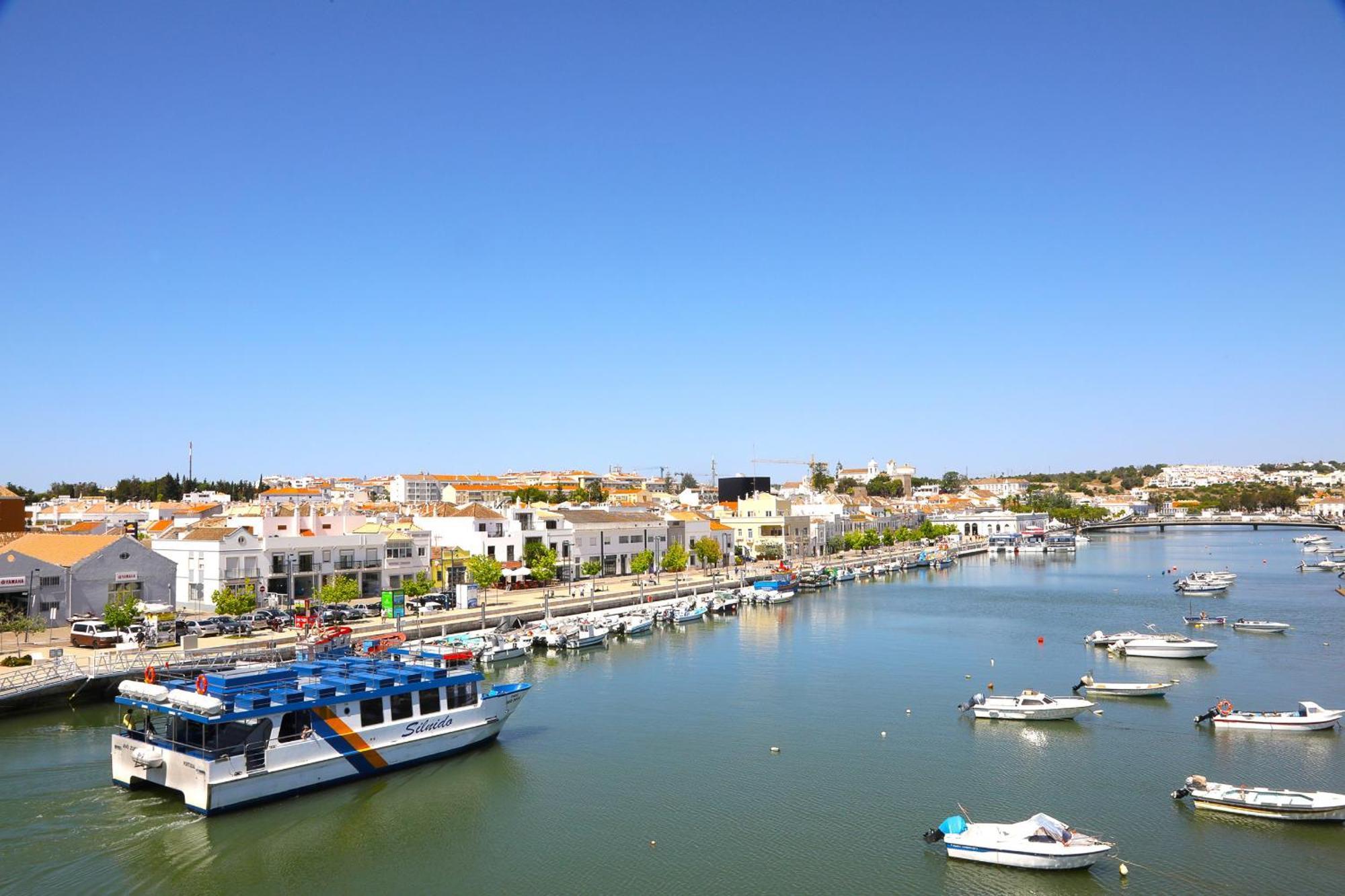 Pepita-tavira Centre, Pool & Garage Apartment Tavira